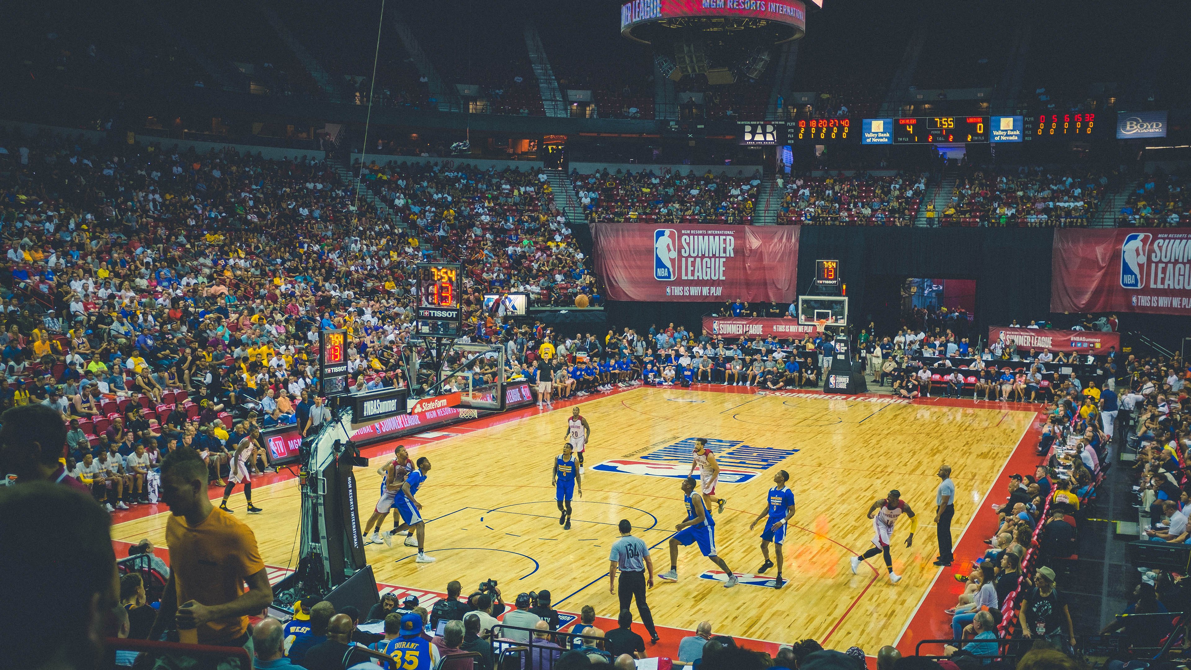 克莱蒙特中前场配合日益默契,克莱蒙vs